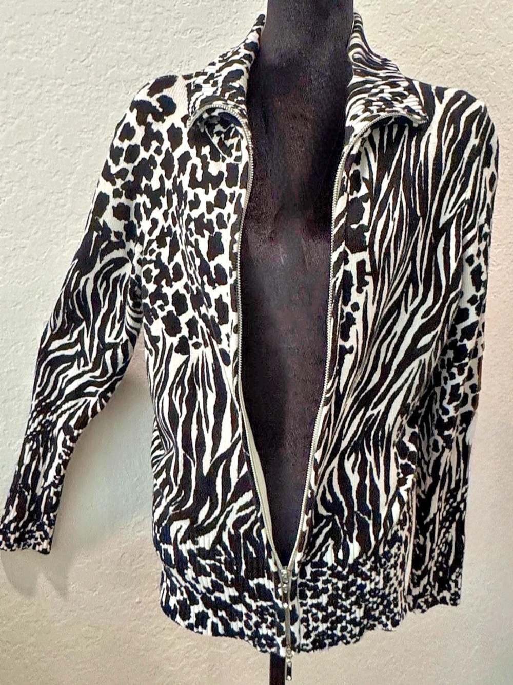 Boston Proper Mixed Animal Proper Zip Up Cardigan Women's Jacket Black & White s